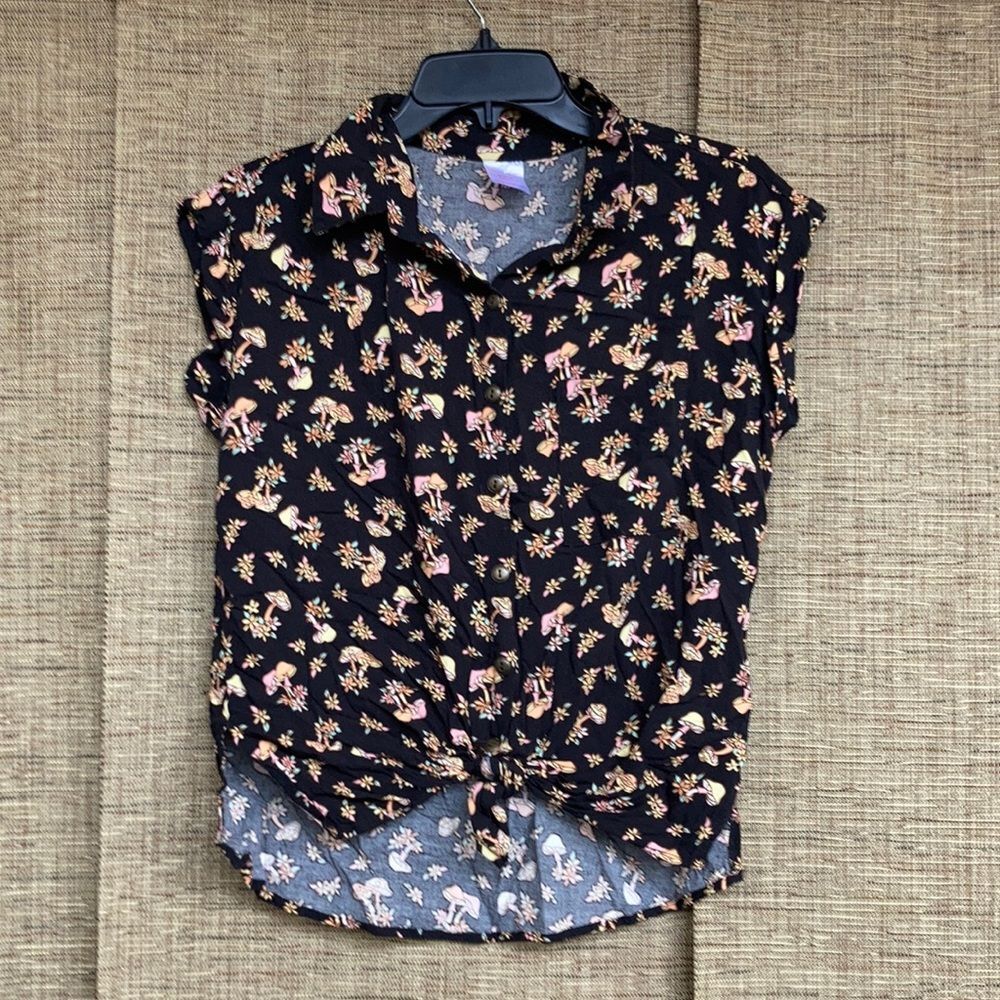 Mushroom print rayon blouse tie front